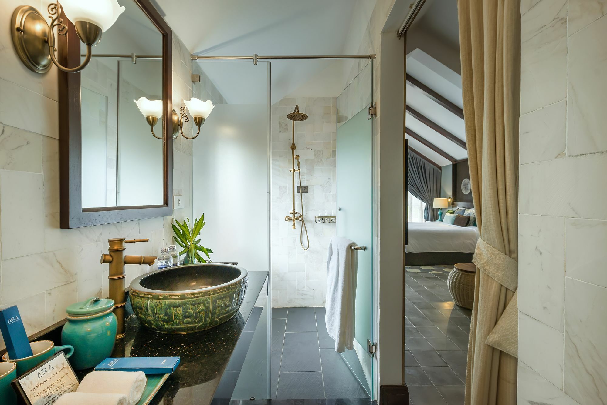 Attic Suite with Balcony,829050044:JPEG