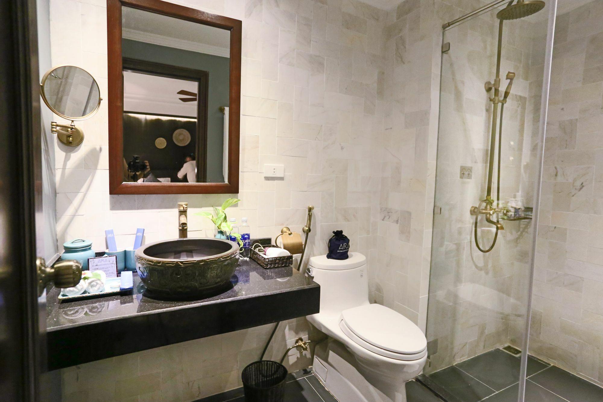 Suite 2 Tầng Có Ban Công
